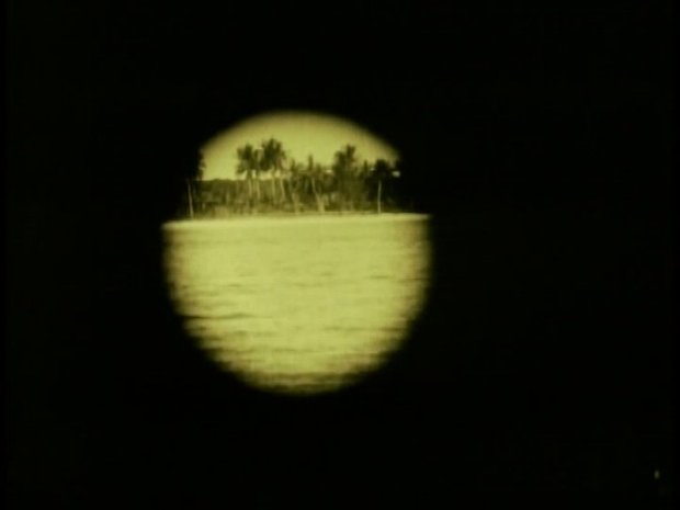 Ouverture à l'iris dans 20 000 lieues sous les mers (1916) de Stuart Paton Ouverture à l'iris dans 20 000 lieues sous les mers (1916) de Stuart Paton