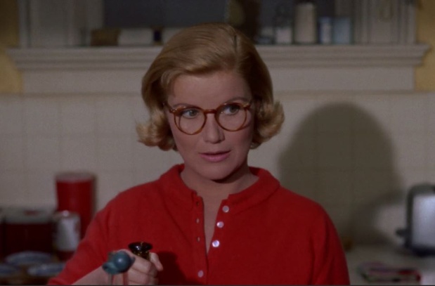 Barbara Bel Geddes dans le film policier américain Vertigo (Sueurs froides, 1958) d'Alfred Hitchcock