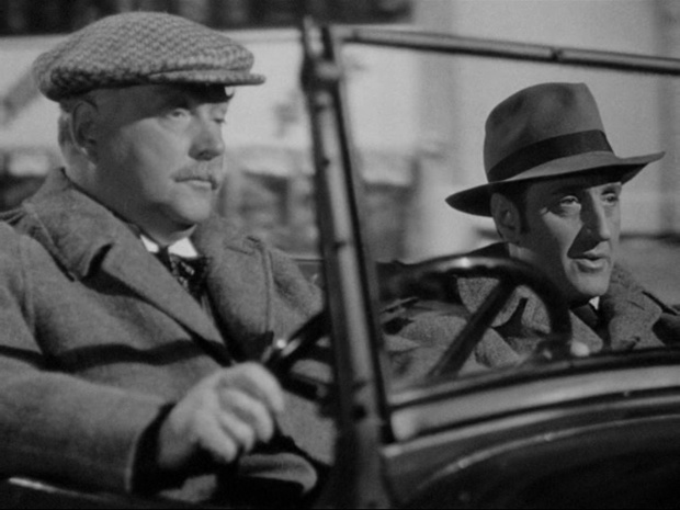 Nigel Bruce et Basil Rathbone dans Sherlock Holmes faces death (Echec à la mort, 1943) Nigel Bruce et Basil Rathbone dans Sherlock Holmes faces death (Echec à la mort, 1943)