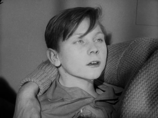 Gustl Stark-Gstettenbaur dans le film muet d'anticipation Frau Im Mond (La femme sur la lune, 1929) de Fritz Lang Gustl Stark-Gstettenbaur dans le film muet d'anticipation Frau Im Mond (La femme sur la lune, 1929) de Fritz Lang