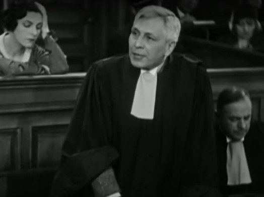 L'acteur Camille Bert dans le film Accusée, levez-vous (1930) de Maurice Tourneur L'acteur Camille Bert dans le film Accusée, levez-vous (1930) de Maurice Tourneur
