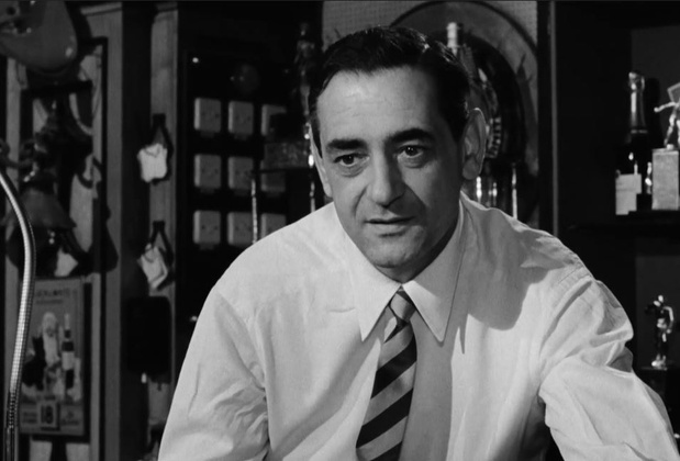 L'acteur Vittorio Sanipoli dans le film de gangsters Maigret voit rouge (1963) de Gilles Grangier