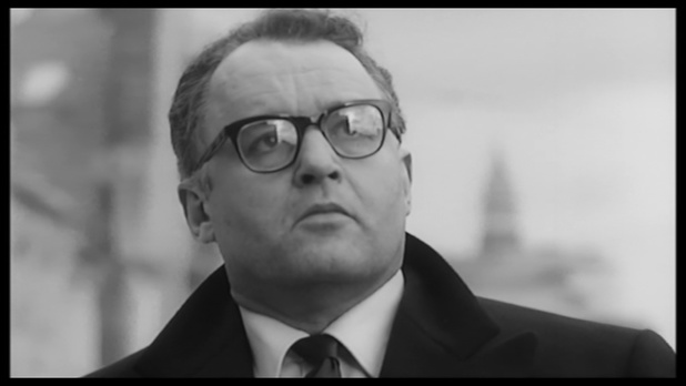 Le mani sulla citta' (Main basse sur la ville, 1963) de Francesco Rosi : les habitants expulsés Le mani sulla citta' (Main basse sur la ville, 1963) de Francesco Rosi : les habitants expulsés