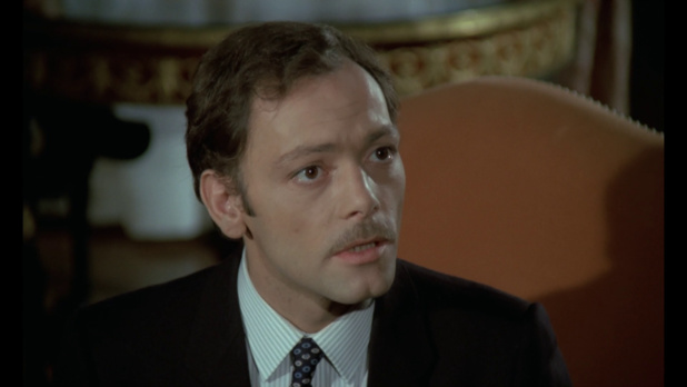 Mille milliards de dollars (1982) de Henri Verneuil : le dirigeant de la GTI (HD) Mille milliards de dollars (1982) de Henri Verneuil : le dirigeant de la GTI (HD)