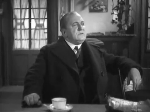 Le chien jaune (1932) de Jean Tarride : Léon arrêté Le chien jaune (1932) de Jean Tarride : Léon arrêté
