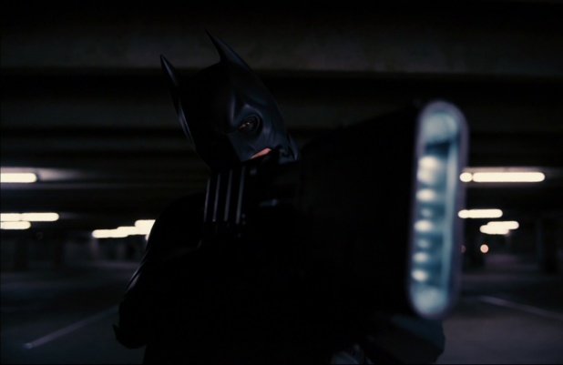 The Dark Knight rises (2012) de Christopher Nolan : Batman en pleine course-poursuite (HD) The Dark Knight rises (2012) de Christopher Nolan : Batman en pleine course-poursuite (HD)