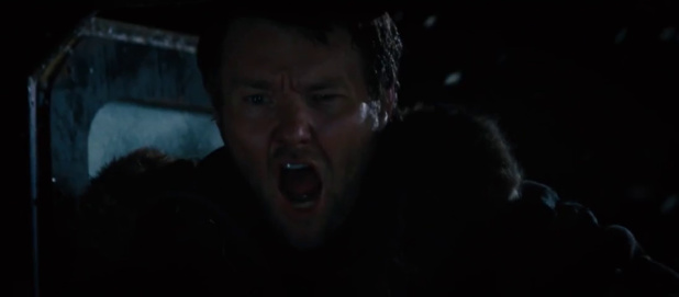 The thing (2011) de Matthijs van Heijningen Junior : Kate détruit la créature The thing (2011) de Matthijs van Heijningen Junior : Kate détruit la créature
