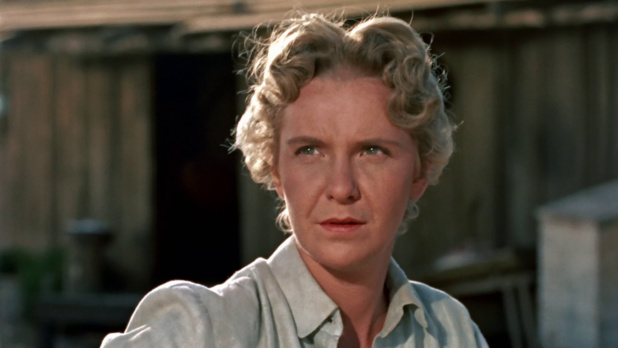 Hondo (Hondo, l'homme du désert, 1953) de John Farrow : le duel au couteau; et la fin (HD) Hondo (Hondo, l'homme du désert, 1953) de John Farrow : le duel au couteau; et la fin (HD)