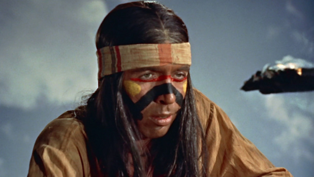 Hondo (Hondo, l'homme du désert, 1953) de John Farrow : le duel au couteau; et la fin (HD) Hondo (Hondo, l'homme du désert, 1953) de John Farrow : le duel au couteau; et la fin (HD)