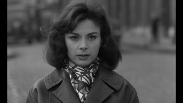 Classe tous risques (1960) de Claude Sautet : fusillade sur la plage; et descente de police (HD) Classe tous risques (1960) de Claude Sautet : fusillade sur la plage; et descente de police (HD)