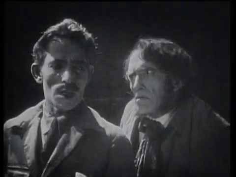 Belphégor (1927) de Henri Desfontaines : le fantôme s'en prend à Bellegarde; la mort de Simone; et Cantarelli démasqué Belphégor (1927) de Henri Desfontaines : le fantôme s'en prend à Bellegarde; la mort de Simone; et Cantarelli démasqué