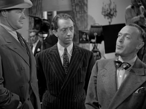 John Abbott et Konstantin Shayne dans The Falcon in Hollywood (1944) de Gordon Douglas