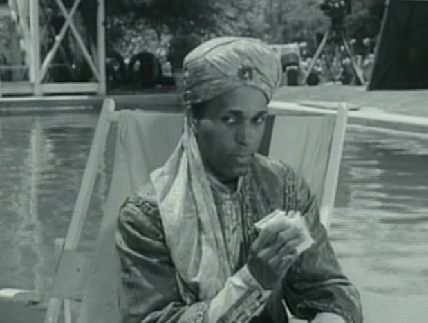 Useff Ali dans The Falcon in Hollywood (1944) de Gordon Douglas