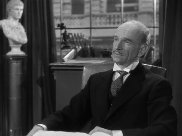 Ian Wolfe dans Sherlock Holmes et la clef Ian Wolfe dans Sherlock Holmes et la clef