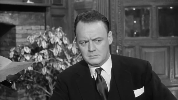 Robert Urquhart dans le film Murder at the Gallop (Meurtre au galop, 1963) de George Pollock Robert Urquhart dans le film Murder at the Gallop (Meurtre au galop, 1963) de George Pollock