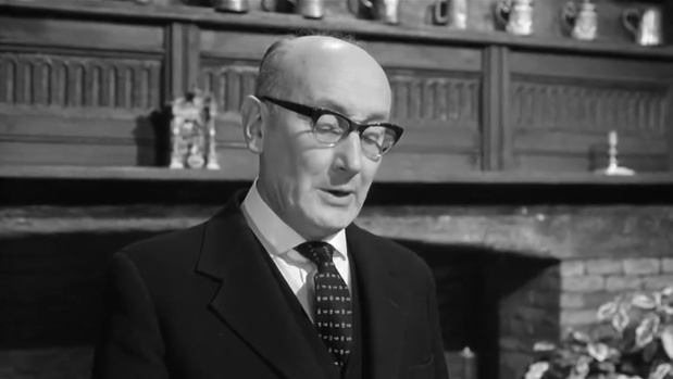 Noel Howlett dans Murder at the Gallop (Meurtre au galop, 1963) de George Pollock Noel Howlett dans Murder at the Gallop (Meurtre au galop, 1963) de George Pollock