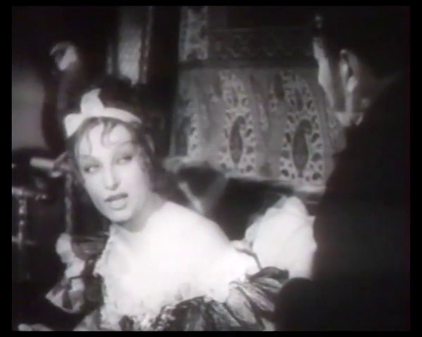 Colette Darfeuil dans Le patriote (1938) de Maurice Tourneur Colette Darfeuil dans Le patriote (1938) de Maurice Tourneur