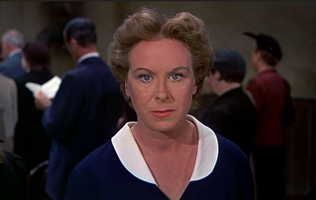 Brenda de Banzie dans le film d'espionnage The man who knew too much (L'homme qui en savait trop, 1956) d'Alfred Hitchcock