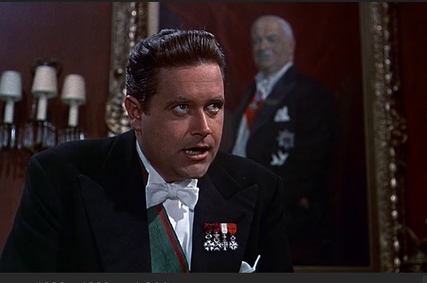 Mogens Wieth dans le film américain d'espionnage The man who knew too much (L'homme qui en savait trop, 1956) d'Alfred Hitchcock