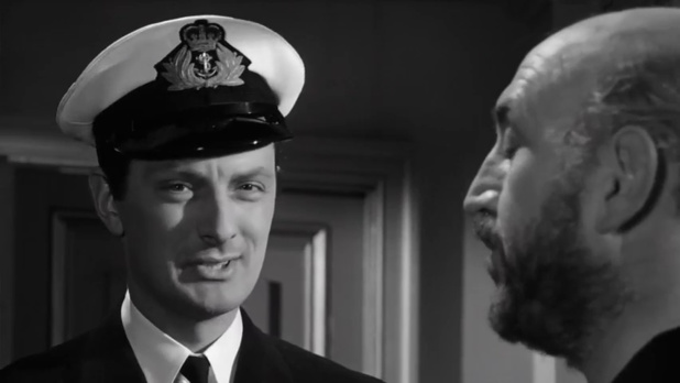 Francis Matthews et Lionel Jeffries dans Murder ahoy (Passage à tabac, 1964) de George Pollock Francis Matthews et Lionel Jeffries dans Murder ahoy (Passage à tabac, 1964) de George Pollock