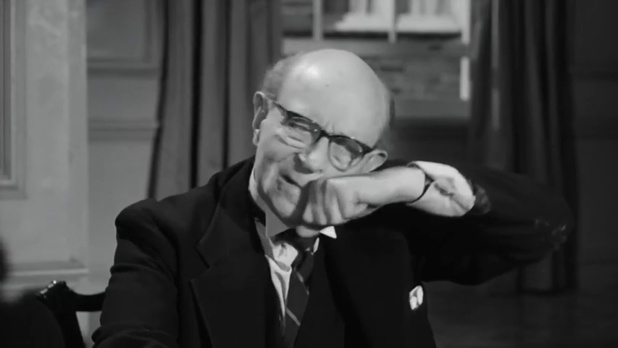 Henry B. Longhurst dans Murder ahoy (Passage à tabac, 1964) de George Pollock Henry B. Longhurst dans Murder ahoy (Passage à tabac, 1964) de George Pollock