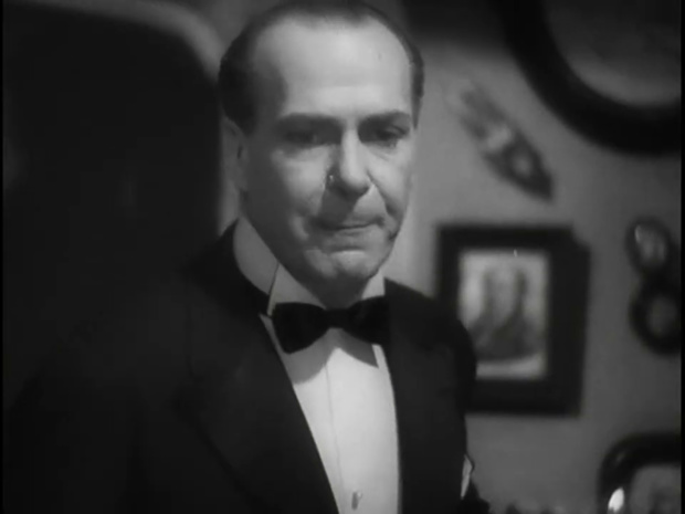 Jean Worms dans le film français Fantômas (1932) de Paul Féjos Jean Worms dans le film français Fantômas (1932) de Paul Féjos