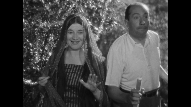 Pauline Carton dans Le roman d'un jeune homme pauvre (1935) d'Abel Gance Pauline Carton dans Le roman d'un jeune homme pauvre (1935) d'Abel Gance