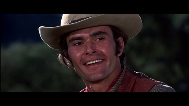 Geoffrey Deuel dans le western américain Chisum (1970) d'Andrew V. McLaglen Geoffrey Deuel dans le western américain Chisum (1970) d'Andrew V. McLaglen