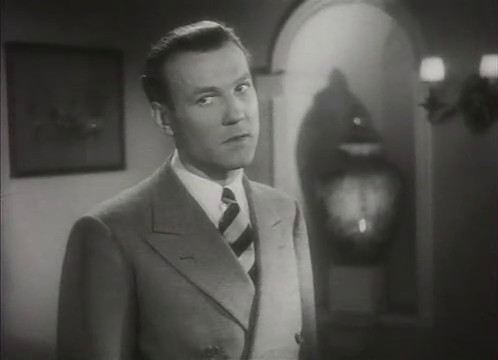 Raymond Rouleau dans le film policier Dernier atout (1942) de Jacques Becker Raymond Rouleau dans le film policier Dernier atout (1942) de Jacques Becker