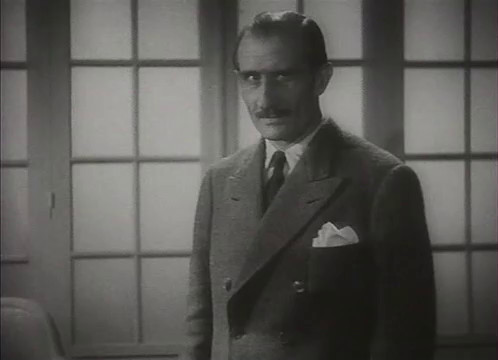 Noël Roquevert dans le film français policier Dernier atout (1942) de Jacques Becker Noël Roquevert dans le film français policier Dernier atout (1942) de Jacques Becker