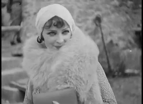Colette Darfeuil dans Pour un soir ..! (1934) de Jean Godard Colette Darfeuil dans Pour un soir ..! (1934) de Jean Godard
