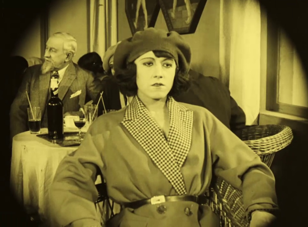 Anna Gorilowa dans Mister Radio (1924) de Nunzio Malasomma Anna Gorilowa dans Mister Radio (1924) de Nunzio Malasomma