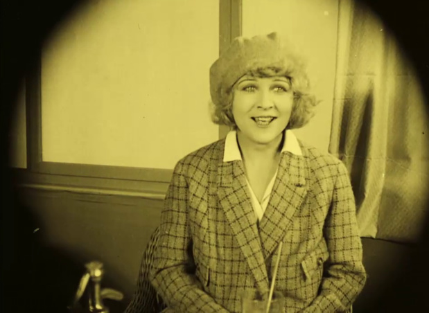 L'actrice Evi Eva dans Mister Radio (1924) de Nunzio Malasomma L'actrice Evi Eva dans Mister Radio (1924) de Nunzio Malasomma