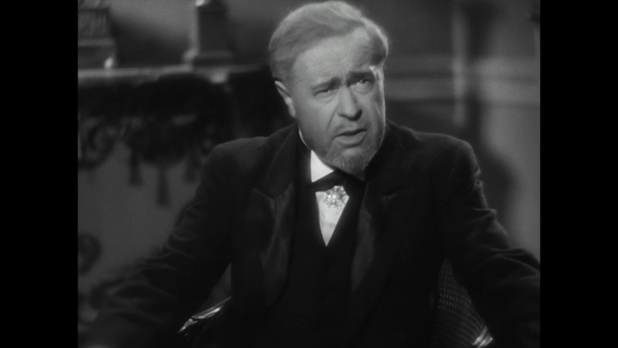 Roger Karl dans le film Razumov (Sous les yeux d'Occident, 1936) de Marc Allégret