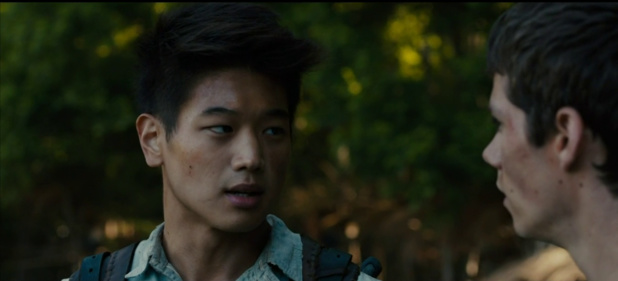 Ki Hong Lee dans le film The Maze Runner (Le labyrinthe, 2014) de Wes Ball Ki Hong Lee dans le film The Maze Runner (Le labyrinthe, 2014) de Wes Ball