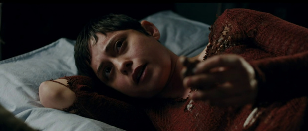 Rosa Salazar dans le film Maze Runner : The Scorch Trials (Le Labyrinthe : La Terre brûlée, 2015) de Wes Ball Rosa Salazar dans le film Maze Runner : The Scorch Trials (Le Labyrinthe : La Terre brûlée, 2015) de Wes Ball