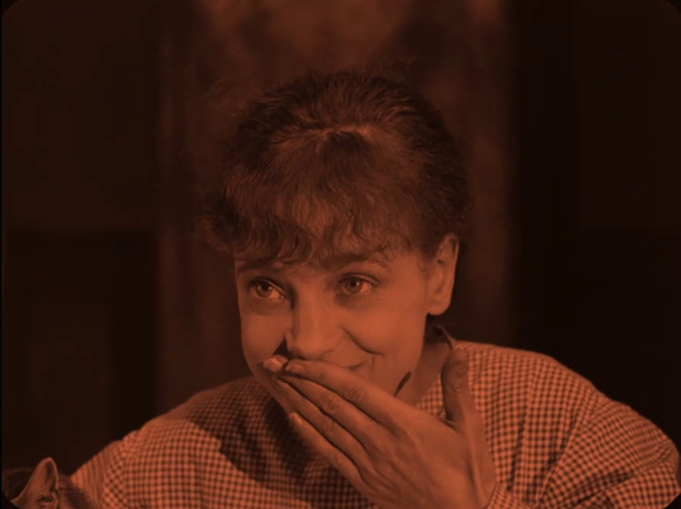 L'actrice Renée Jean dans le film muet français Poil de carotte (1925) de Julien Duvivier L'actrice Renée Jean dans le film muet français Poil de carotte (1925) de Julien Duvivier