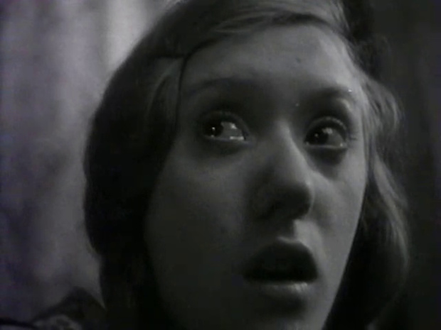 L'actrice Simone Aubry dans le film français Poil de carotte (1932) de Julien Duvivier L'actrice Simone Aubry dans le film français Poil de carotte (1932) de Julien Duvivier