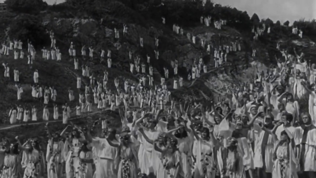 Image du film muet danois Himmelskibet (Le vaisseau du ciel, 1918) de Holger-Madsen Image du film muet danois Himmelskibet (Le vaisseau du ciel, 1918) de Holger-Madsen