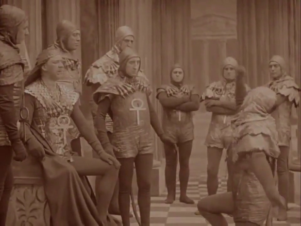 Les Martiens dans le film muet fantastique A message from Mars (1913) de J. Wallett Waller Les Martiens dans le film muet fantastique A message from Mars (1913) de J. Wallett Waller