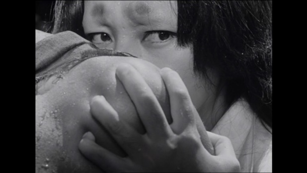 Machiko Kyo dans le film japonais  羅生門  (Rashomon) de Kurosawa