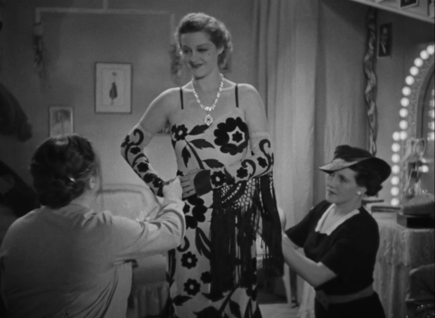 Marie Glory dans le film Le mort en fuite (1936) d'André Berthomieu