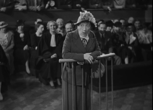 Gabrielle Fontan dans Le mort en fuite (1936) d'André Berthomieu