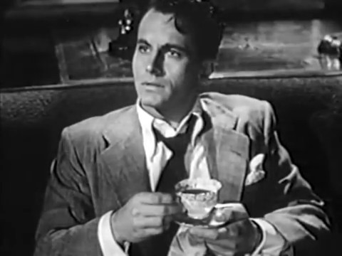 L'acteur Helmut Dantine dans le film policier Whispering City (1947) de Fedor Ozep