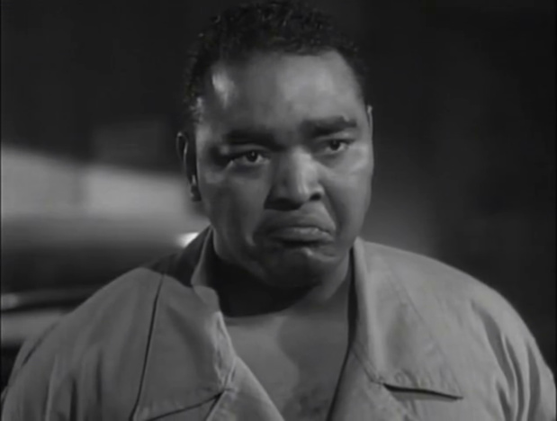 L'acteur Daniel Ferniel dans le film noir Undertow (Une balle dans le dos, 1949) de William Castle