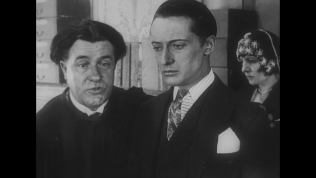 Nino Constantini dans Sa tête (1929) de Jean Epstein