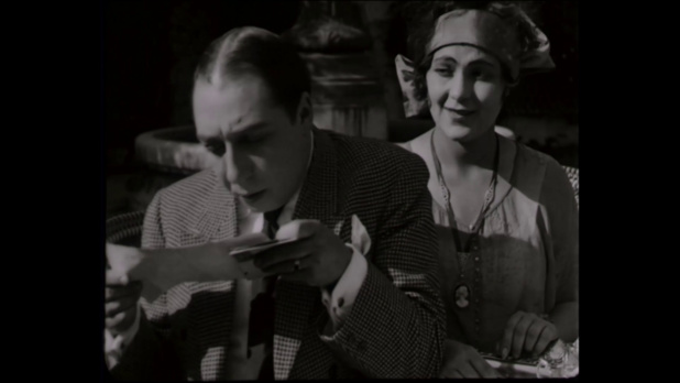 Dimitri Buchowetzki dans le film muet français L'angoissante aventure (1920) de Yakov Protazanov