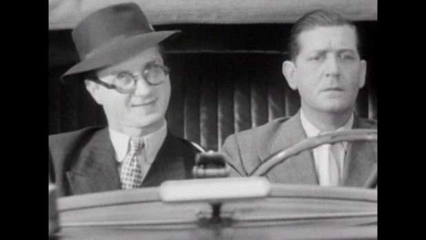 Claude Dauphin et Albert Préjean dans le film comique La fessée (1937) de Pierre Caron