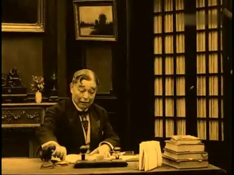 Raoul Villot dans le vaudeville muet Le paradis (1914) de Gaston Leprieur Raoul Villot dans le vaudeville muet Le paradis (1914) de Gaston Leprieur