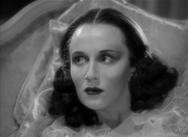 Lya Lys dans le film d'horreur The return of doctor X (Le retour du docteur X, 1939) de Vincent Sherman